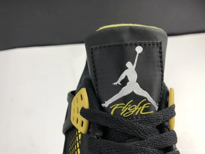 Thunder Jordan Retro Air 4 308497-008 0813